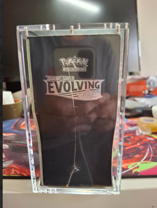 Evolving Sky Etb with acrylic case Sealed and New - Umbreon