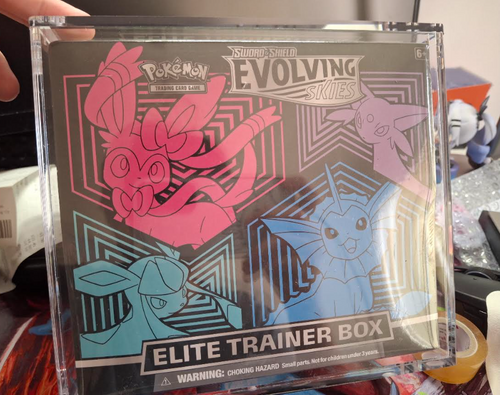 Evolving Sky Etb with acrylic case Sealed and New - Vapreon
