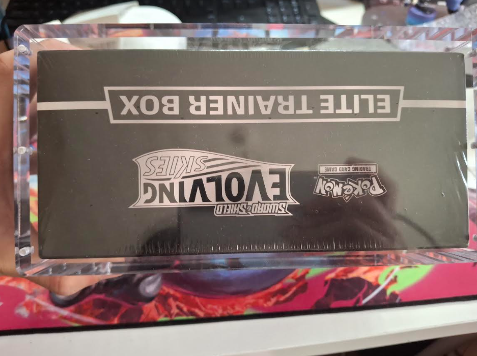 Evolving Sky Etb with acrylic case Sealed and New - Vapreon